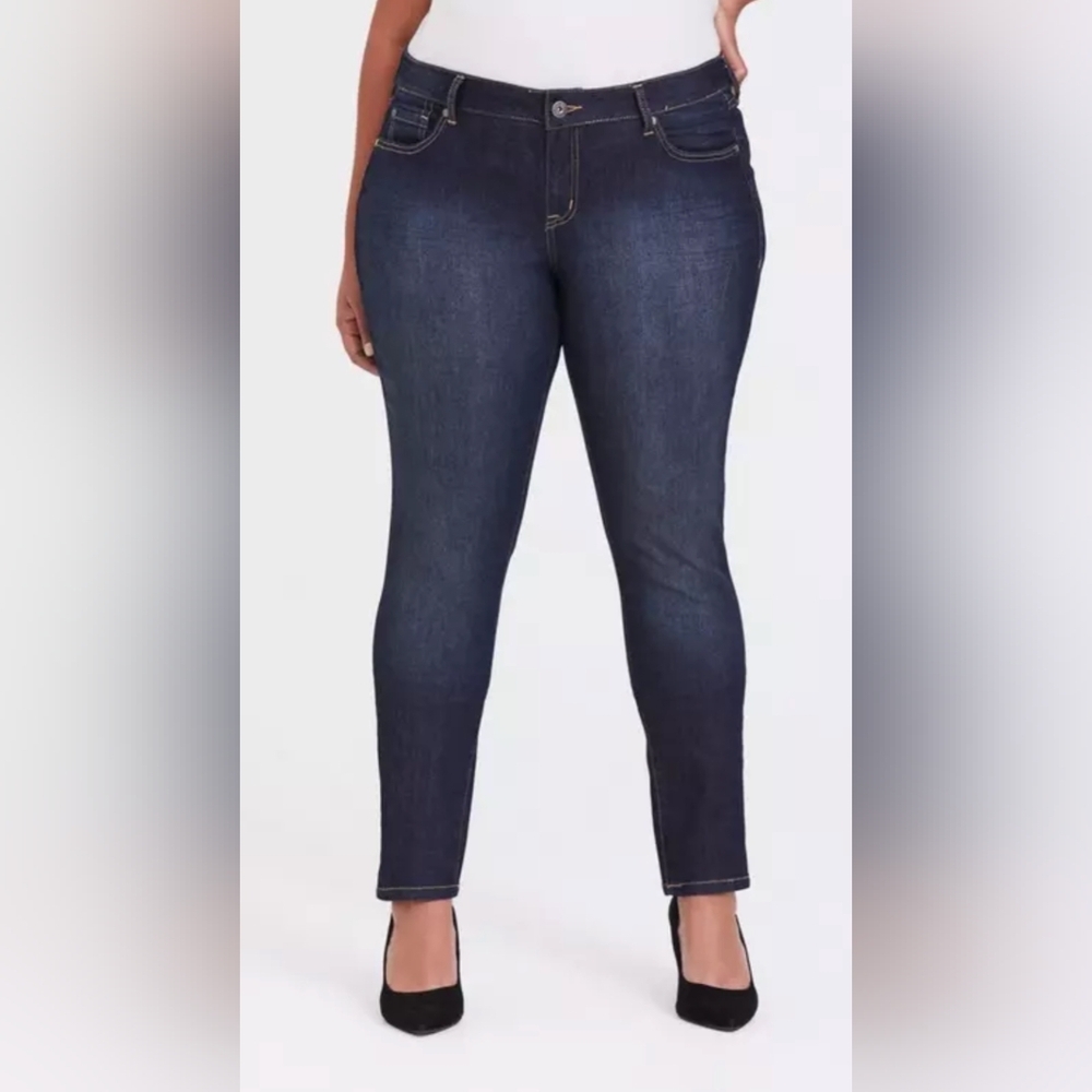 Torrid Curvy Super Stretch Mid Rise Dark Wash Jeans 16 XL XXL 1X